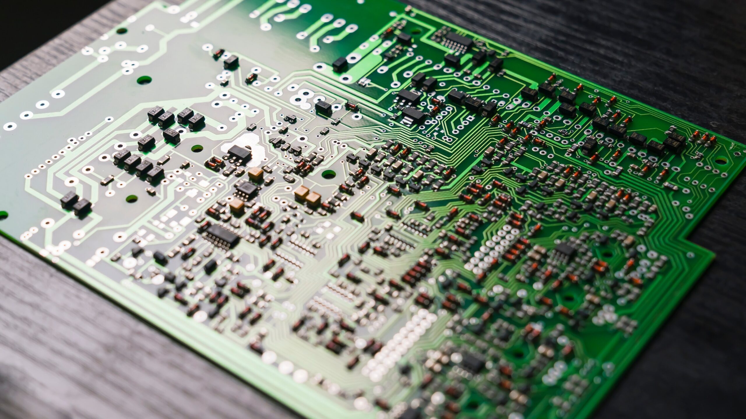 Benefits of Artificial Intelligence in Electronics Industry